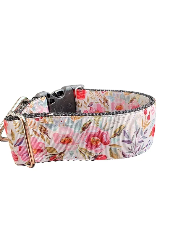 1.5″ Wide Flowers & Leaves Nylon Dog Collar