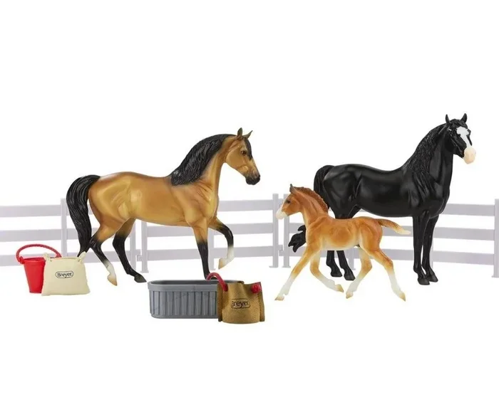 Breyer – Spanish Mustang Family