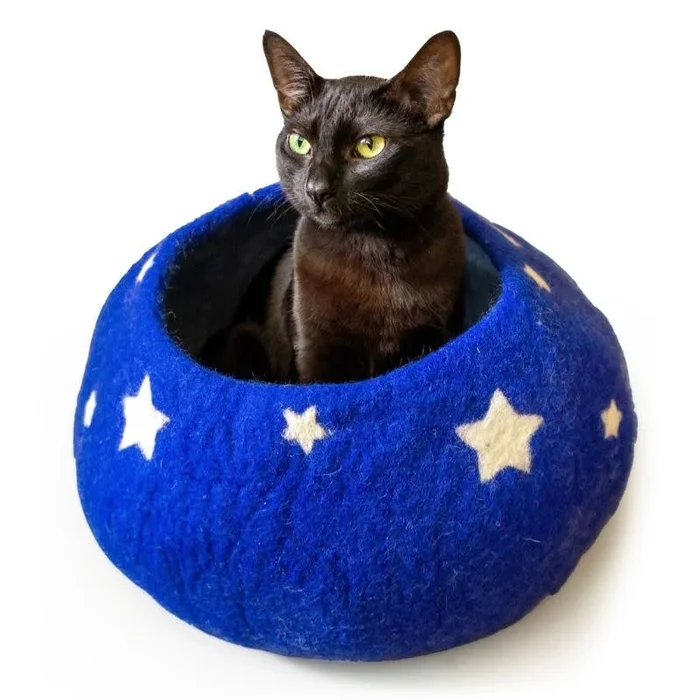 FRIENDSHEEP Midnight Stars Eco Kitty Cave