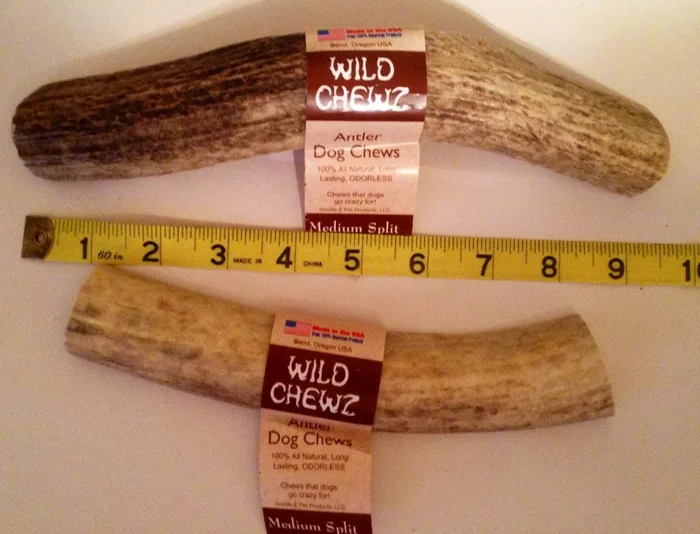 Natural Hound / Wild Chewz Elk Antler Split – Medium