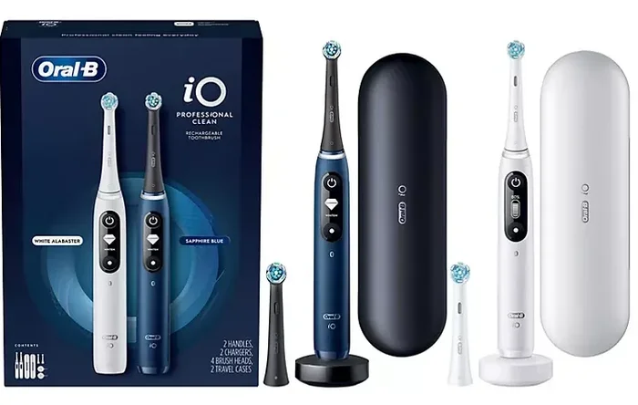 Oral-B iO Series 7 Electric Toothbrush, Sapphire Blue and White Alabaster (2 pk., 4 Brush heads)