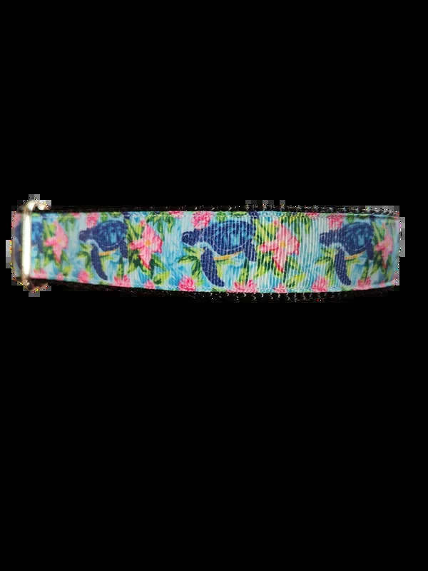 Sea Turtles and Flowers Nylon Dog Collar