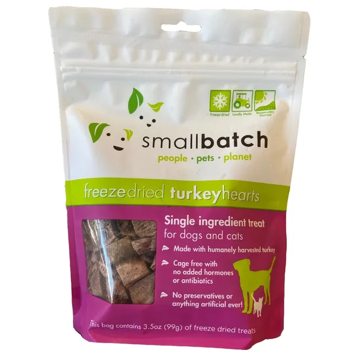 smallbatch Freeze Dried Hearts Cat & Dog Treats – Turkey – 3.5oz Pouch