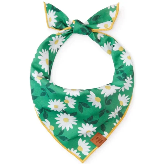 The Foggy Dog – Coming Up Daisies Bandana
