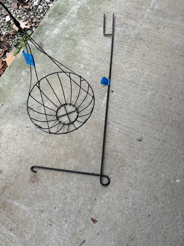 Two Piece Garden Decor Lot